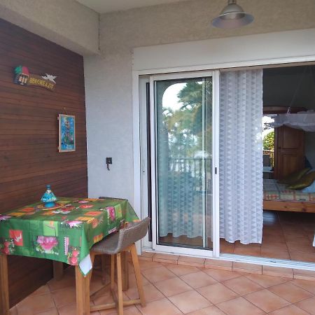 Studio Aux Avirons Pour 2 Personnes, Avec Piscine Les Avirons Bagian luar foto
