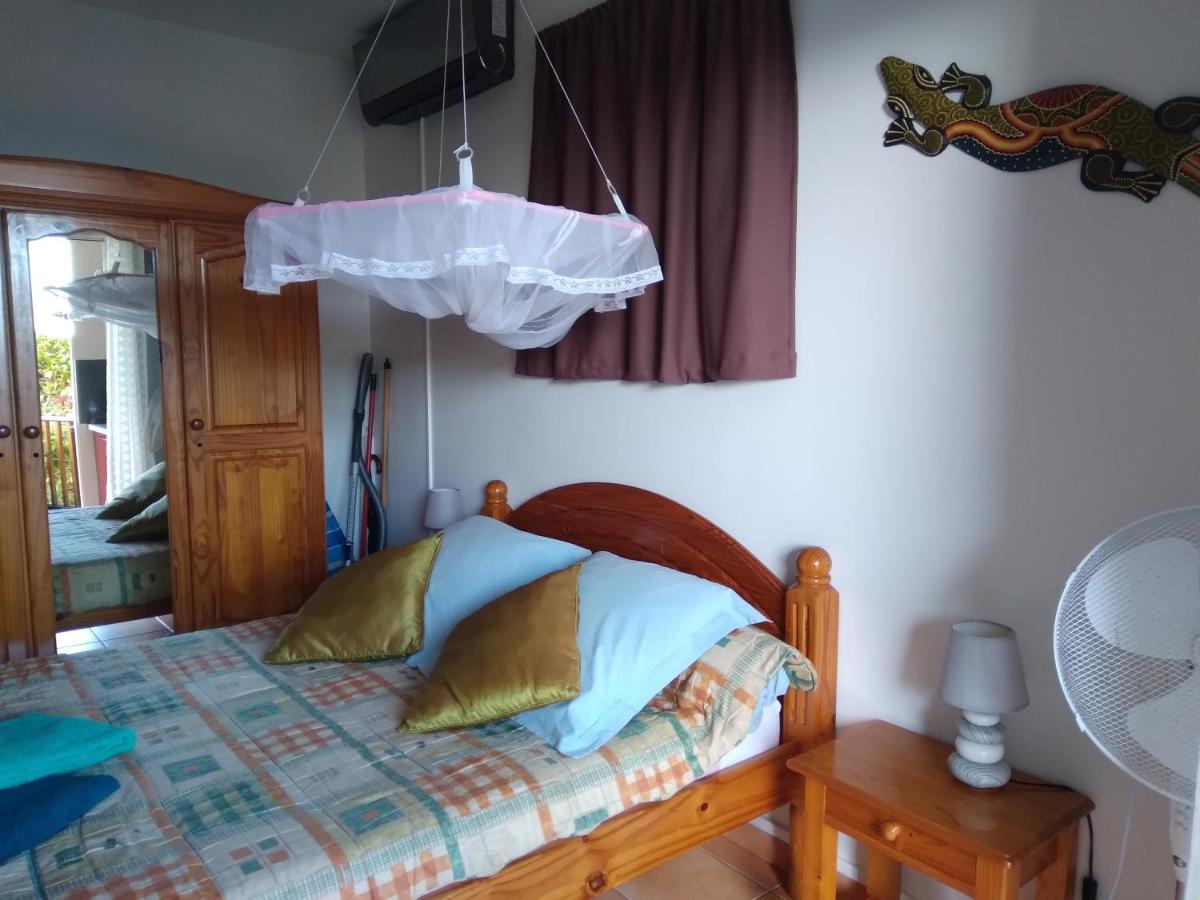Studio Aux Avirons Pour 2 Personnes, Avec Piscine Les Avirons Bagian luar foto